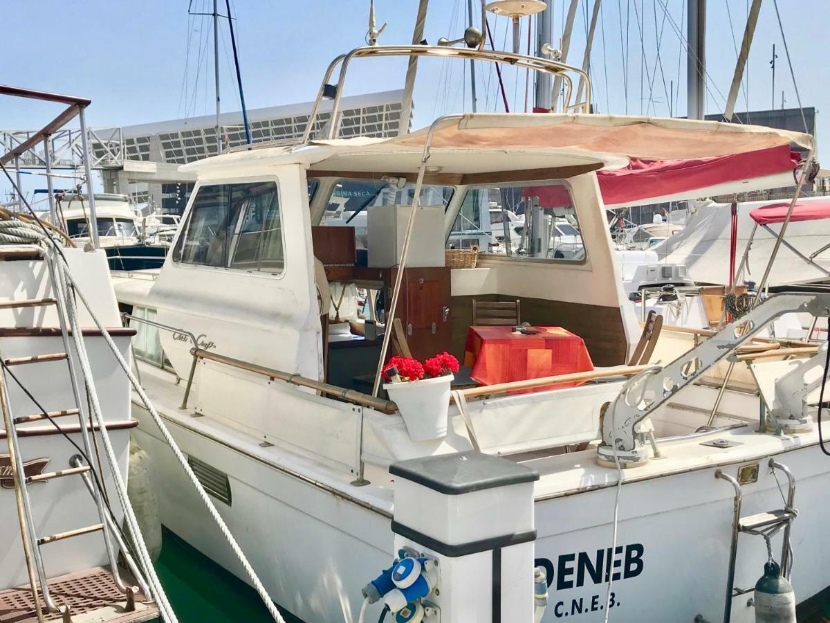 Hotel BoatsBreakfast Yacht Barcelona Sant Adria de Besos Exterior foto