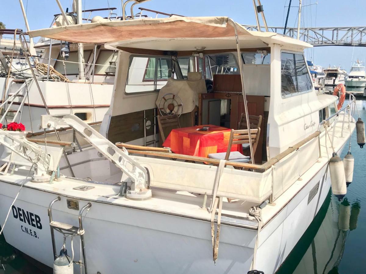 Hotel BoatsBreakfast Yacht Barcelona Sant Adria de Besos Exterior foto