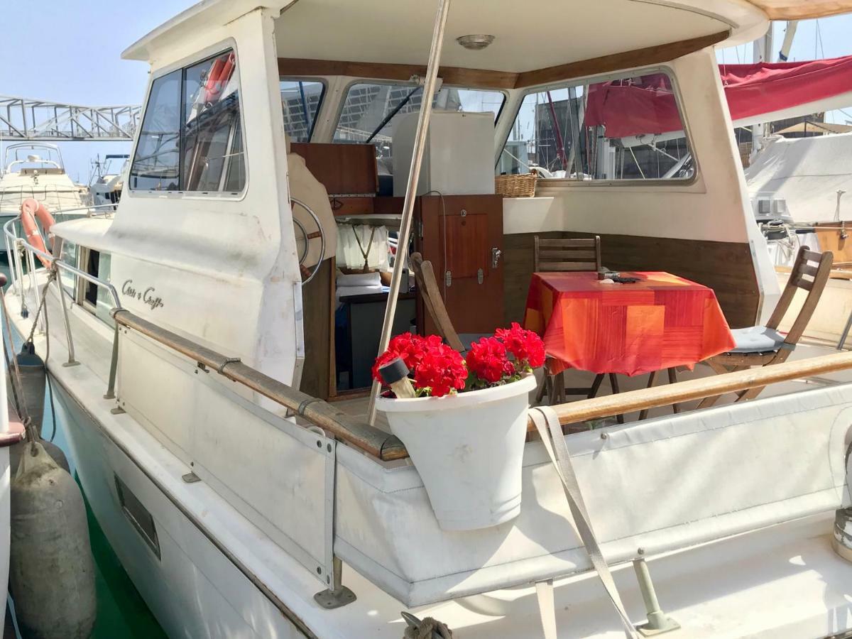 Hotel BoatsBreakfast Yacht Barcelona Sant Adria de Besos Exterior foto
