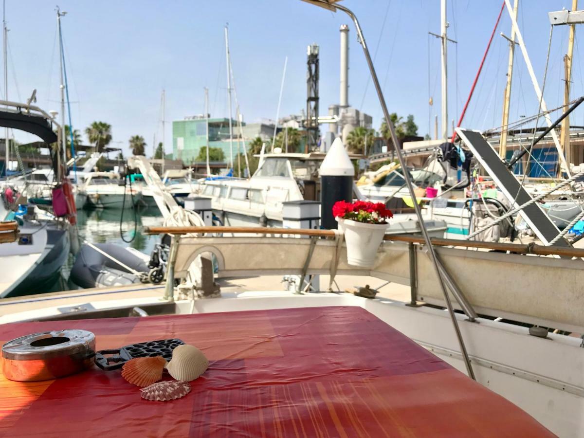 Hotel BoatsBreakfast Yacht Barcelona Sant Adria de Besos Exterior foto